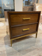 Load image into Gallery viewer, Maisie Sidetable
